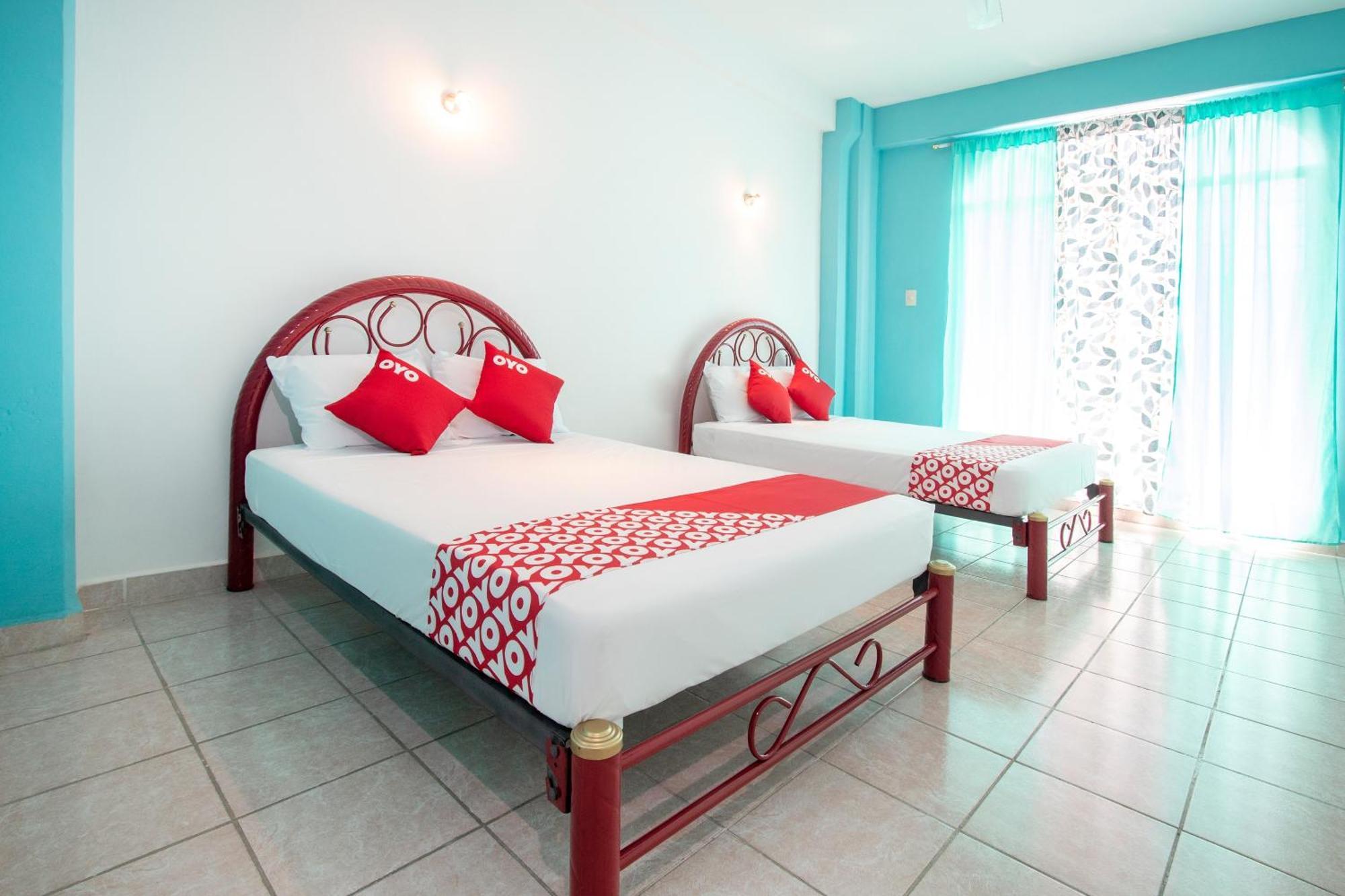 Oyo Hotel Estacion,Jose Cardel,Parque Central Revolucion Ngoại thất bức ảnh