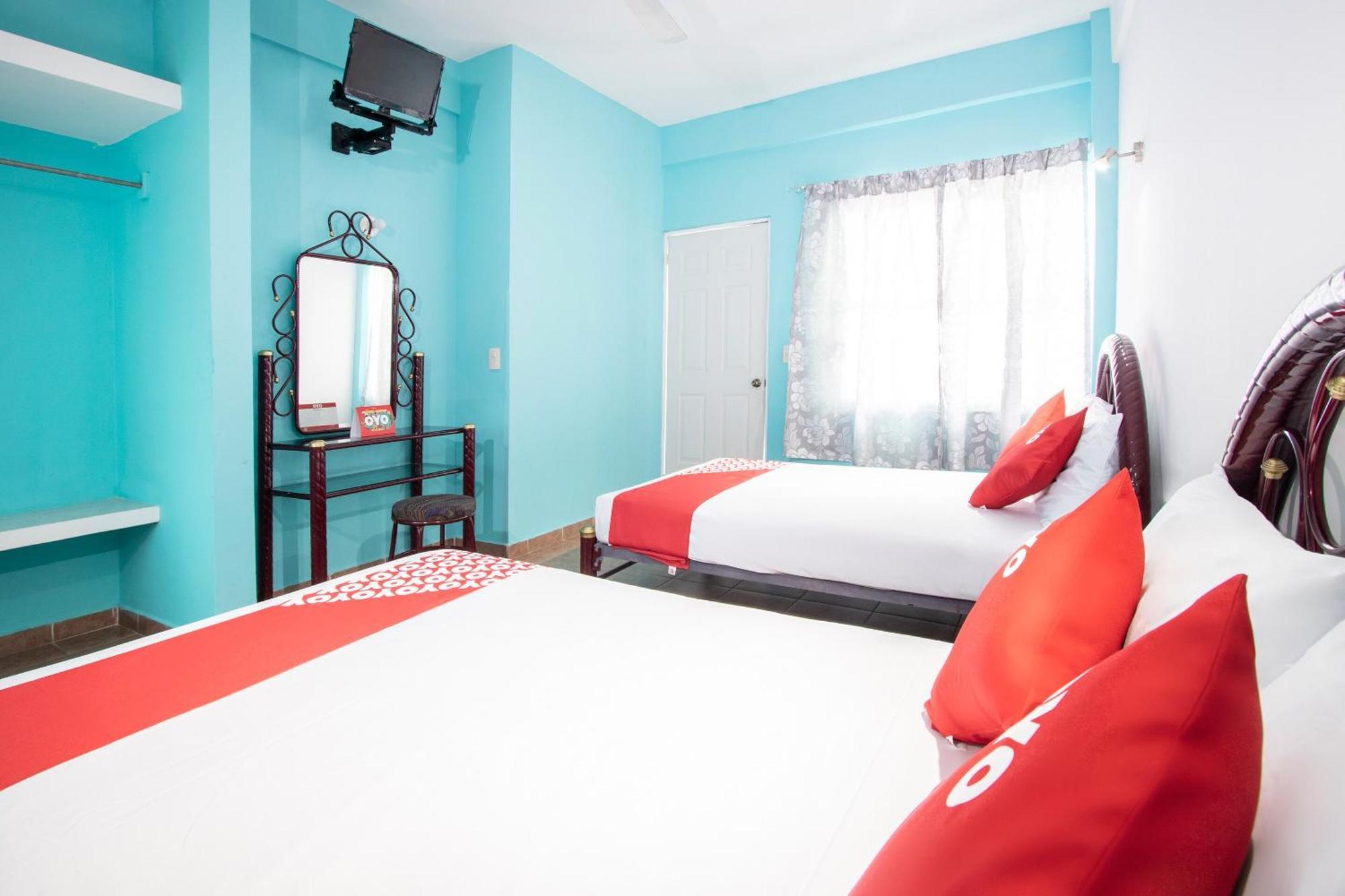 Oyo Hotel Estacion,Jose Cardel,Parque Central Revolucion Ngoại thất bức ảnh