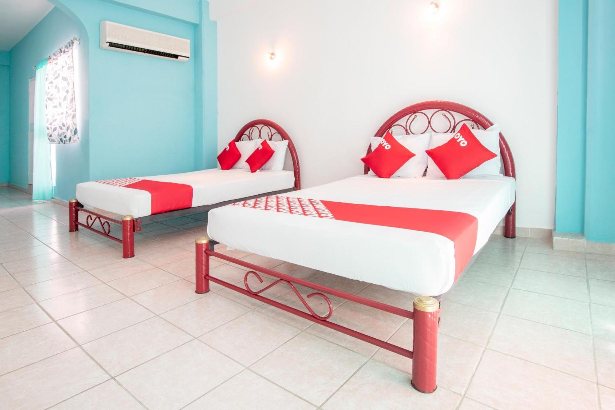 Oyo Hotel Estacion,Jose Cardel,Parque Central Revolucion Ngoại thất bức ảnh