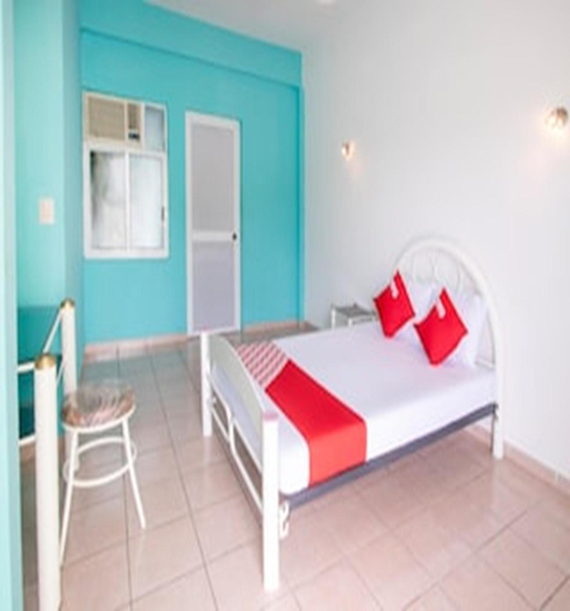 Oyo Hotel Estacion,Jose Cardel,Parque Central Revolucion Ngoại thất bức ảnh
